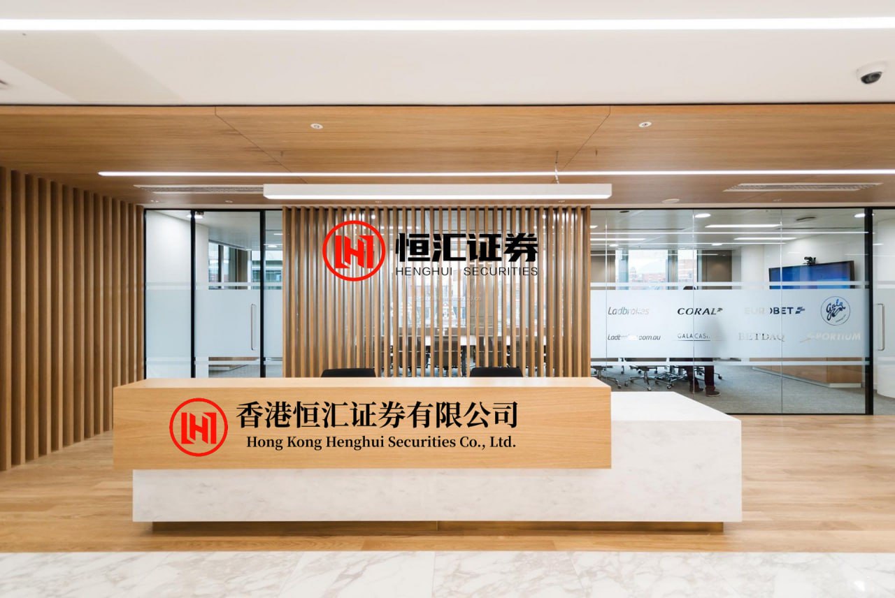 亚晶金融 二战以来最大规模袭击，莫斯科陷入火海